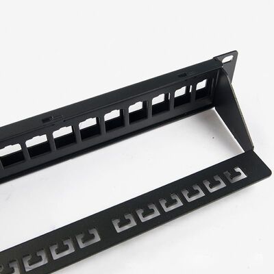 لوحة تصحيح الشبكة الفارغة Unمحمي RJ45 24 ميناء 1U Patch لوحة