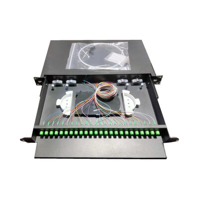 24C FC APC Fiber Count Optical Patch Panel لـ G652D / G657A1 الألياف